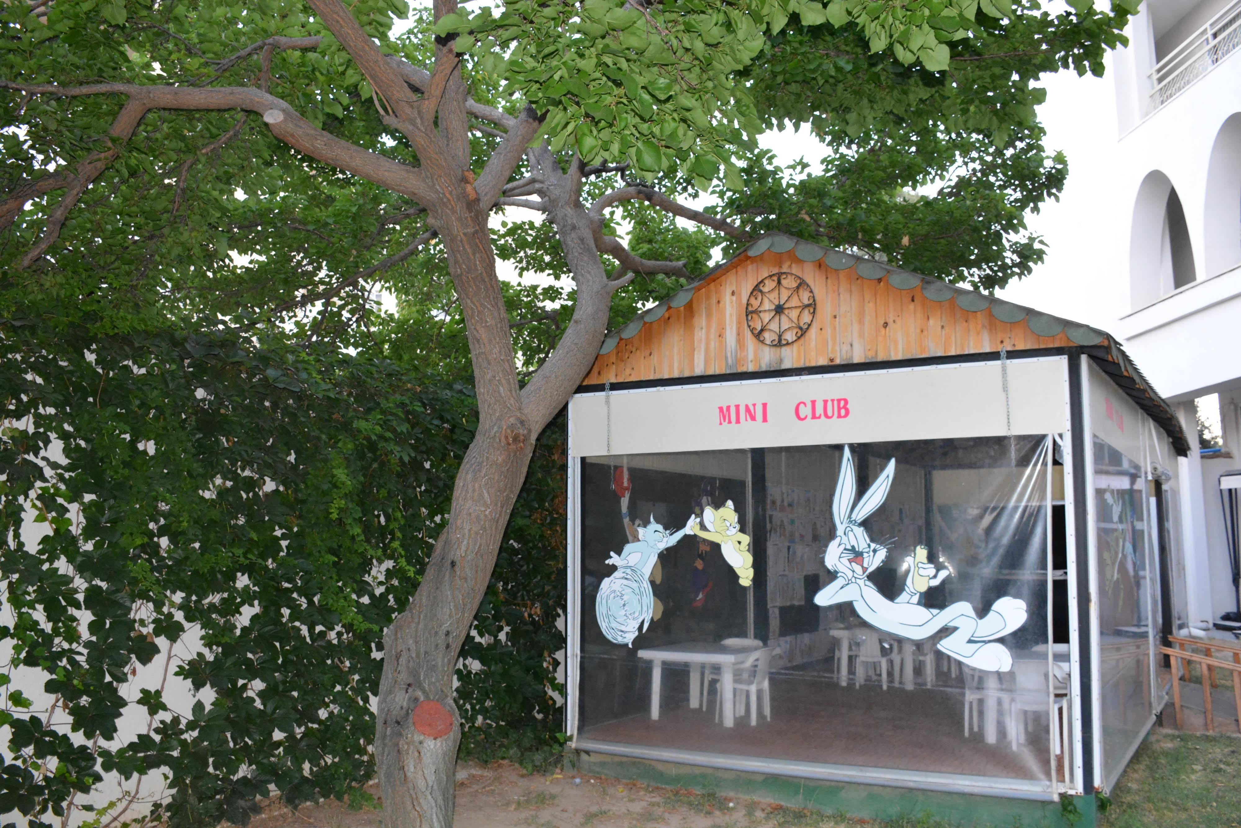 קוסדסי Goldenday Wings Hotel מראה חיצוני תמונה